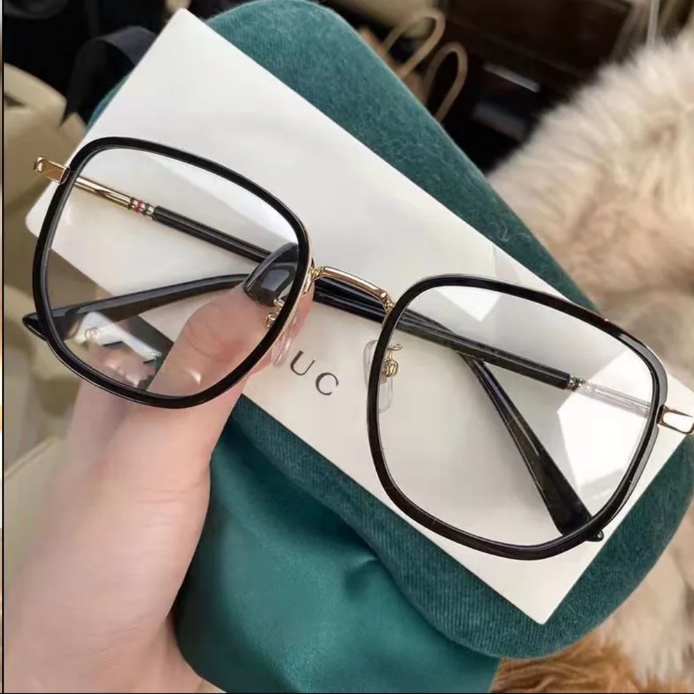 Myra Bag Black Modern Square Glasses